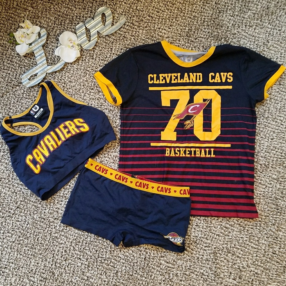 🚫SOLD🚫Cleveland Cavaliers 3 Piece Set